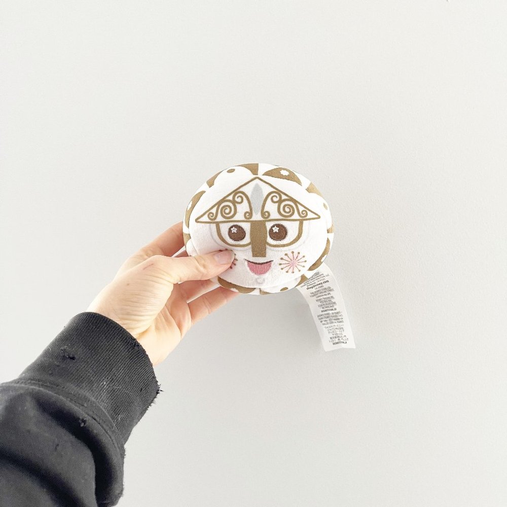 ✨ NWT It's A Small World Clock Wishable Plush | Disney